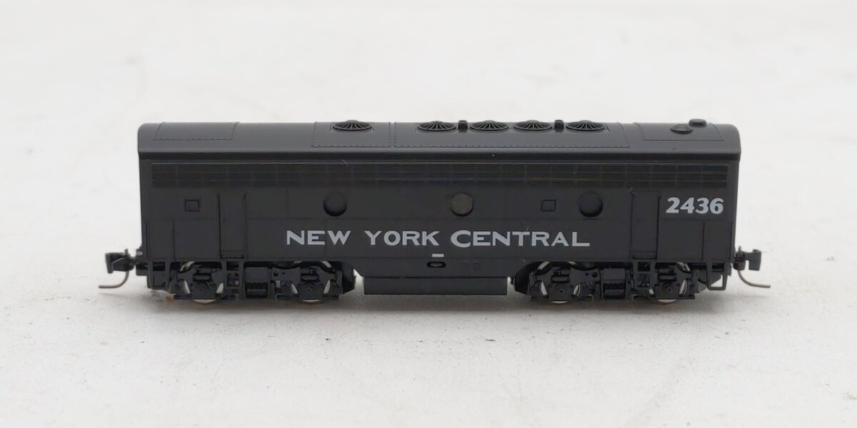 Micro-Trains 98002431 Z NYC F7 B Unit Powered Diesel Locomotive #2436