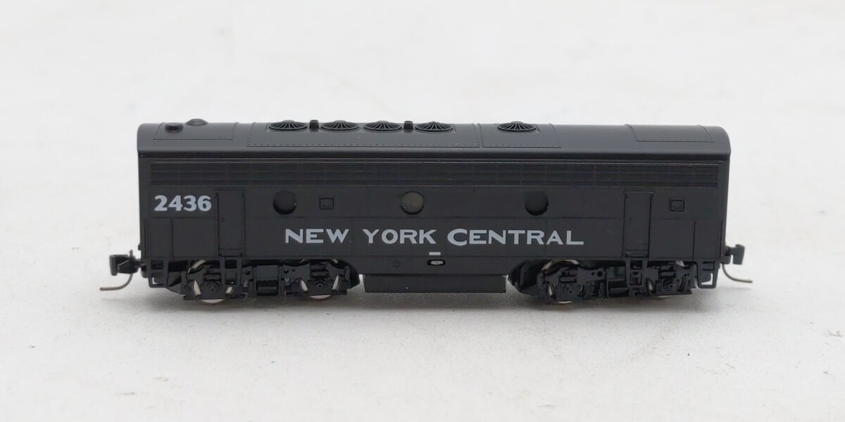 Micro-Trains 98002431 Z NYC F7 B Unit Powered Diesel Locomotive #2436