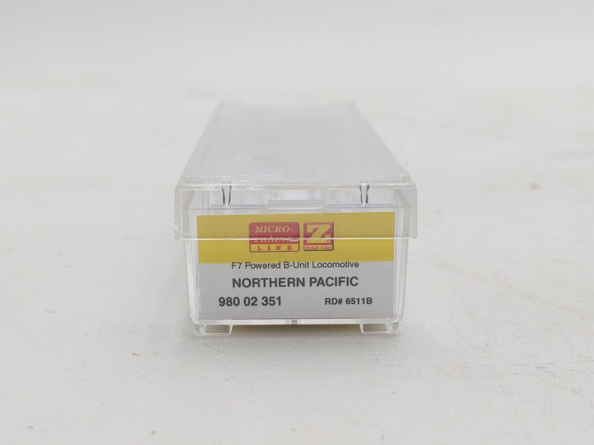 Micro-Trains 98002351 Z Northern Pacific EMD F7B Diesel Locomotive #6511B