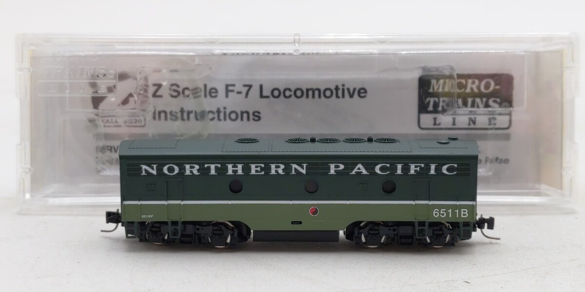 Micro-Trains 98002351 Z Northern Pacific EMD F7B Diesel Locomotive #6511B