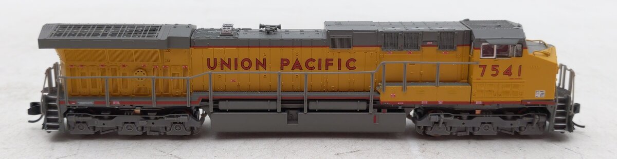 Broadway Limited 3433 N Union Pacific GE AC6000 Yellow & Gray Scheme #7541