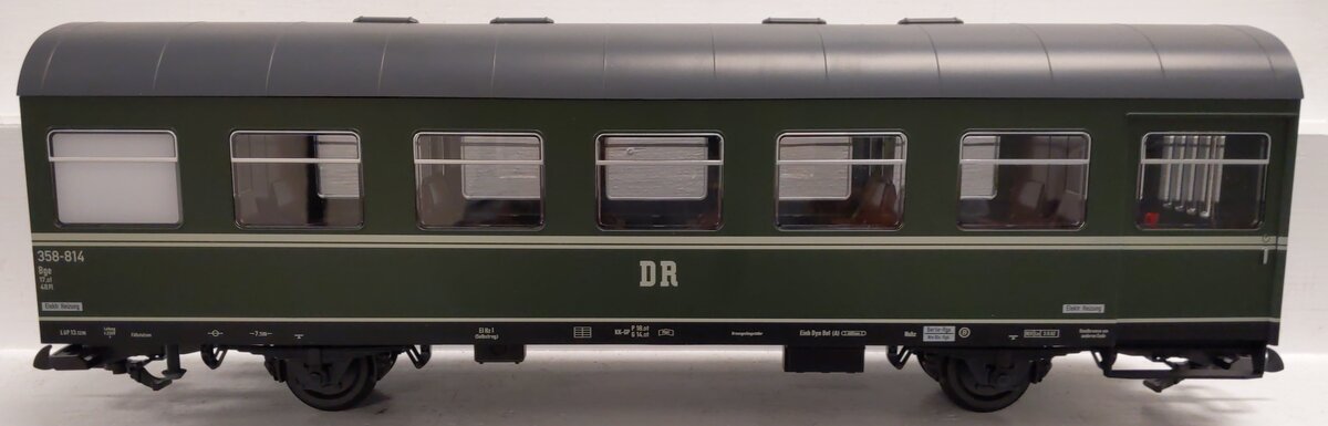 Piko 37685 G European DR III 3-Axle Coach Bagtre