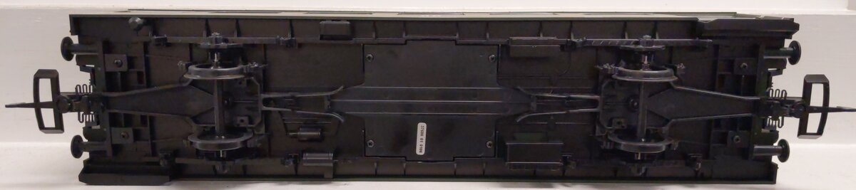 Piko 37685 G European DR III 3-Axle Coach Bagtre