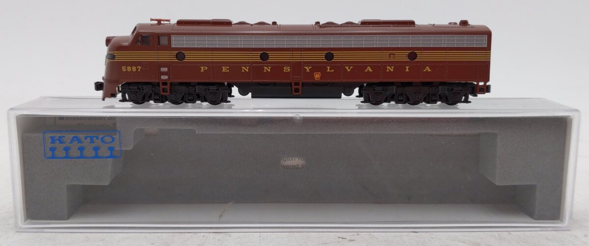 Kato 176-5313-LS N Pennsylvania EMD E8A Diesel Locomotive with LokSound #5887