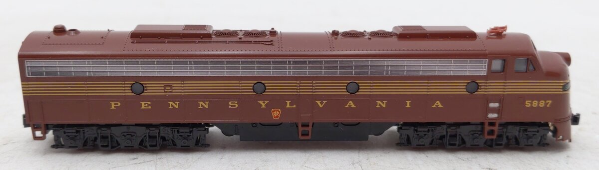Kato 176-5313-LS N Pennsylvania EMD E8A Diesel Locomotive with LokSound #5887
