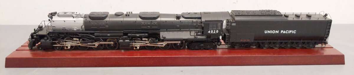Marklin 37996 Digital HO Scale Union Pacific 4-8-8-4 Big Boy Steam Loco & Tender