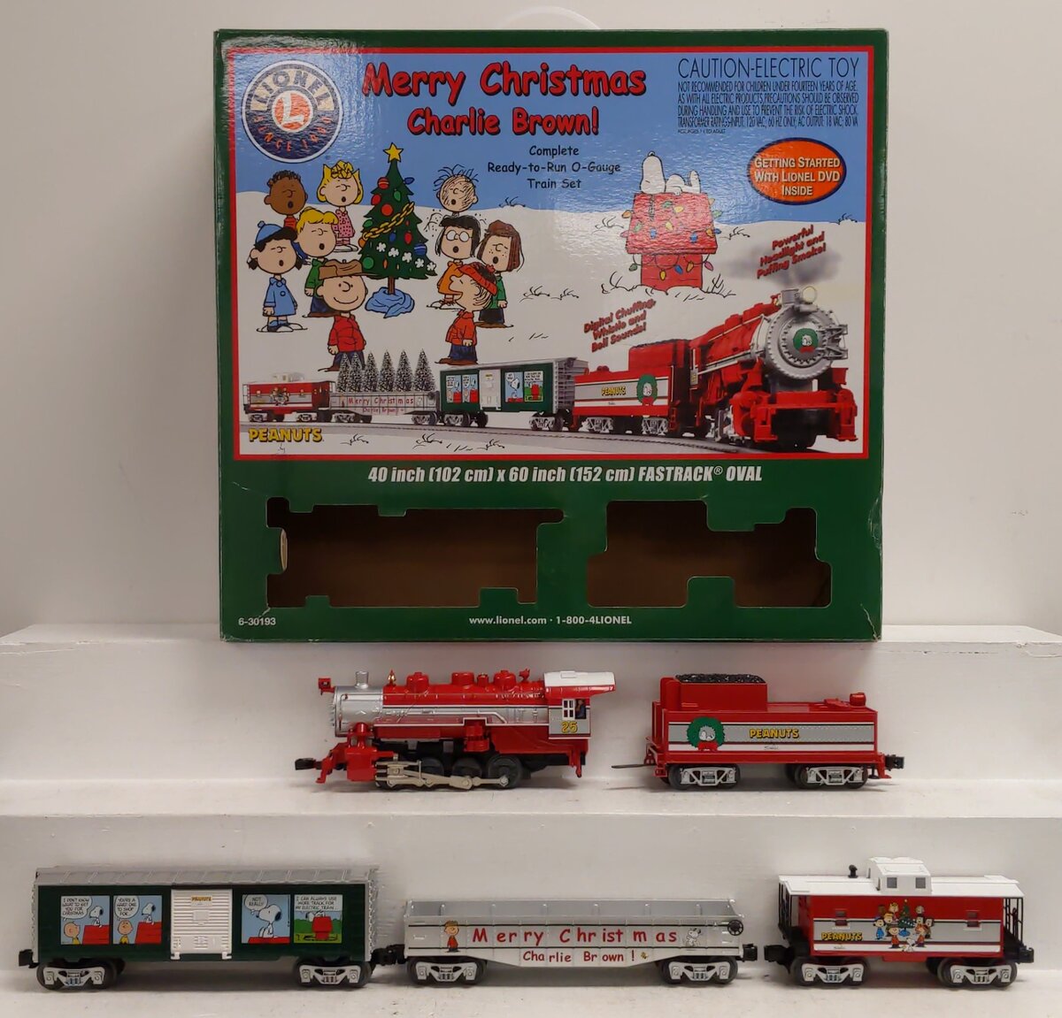 Lionel 6-30193 O Gauge Peanuts Christmas Steam Train Set