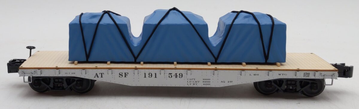 Lionel 6-27543 O Gauge Santa Fe 40' Flatcar with Covered Loads LN/Box