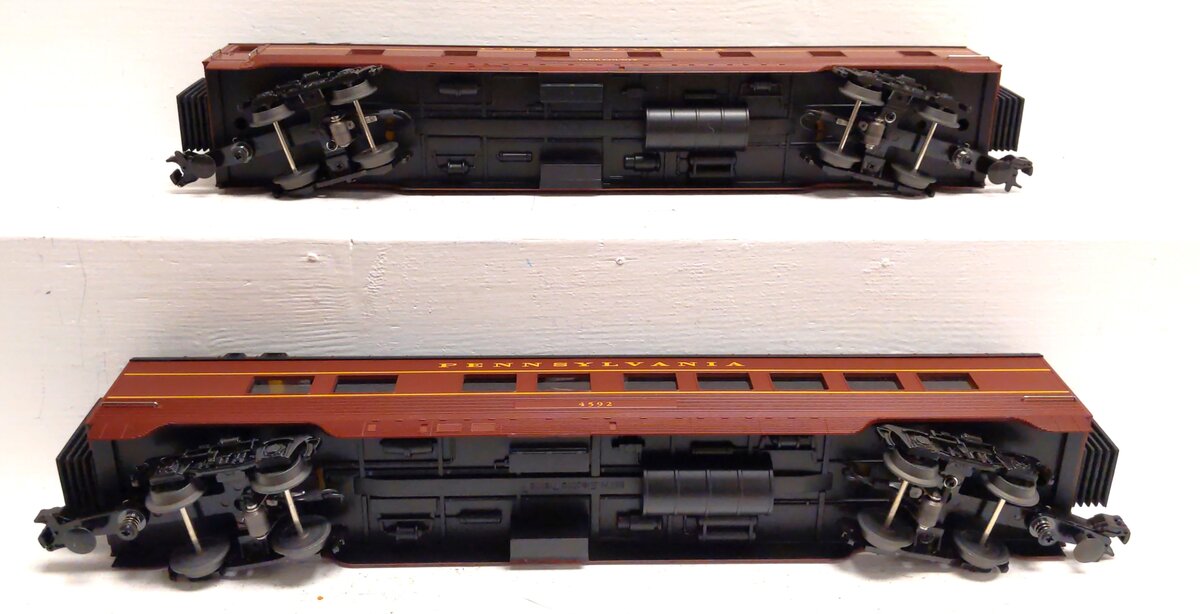 MTH 30-67647 O Scale PRR 60' Streamlined Sleeper/Diner Passenger Set