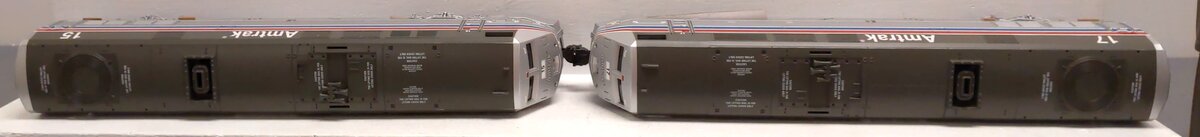 Williams 22801 Amtrak Genesis Phase 3 Diesel Locomotive AA Set
