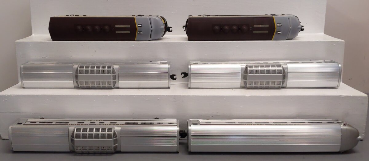 Lionel 6-21759 O Gauge Postwar Canadian Pacific F3A-A Diesel Passenger Set LN/Box