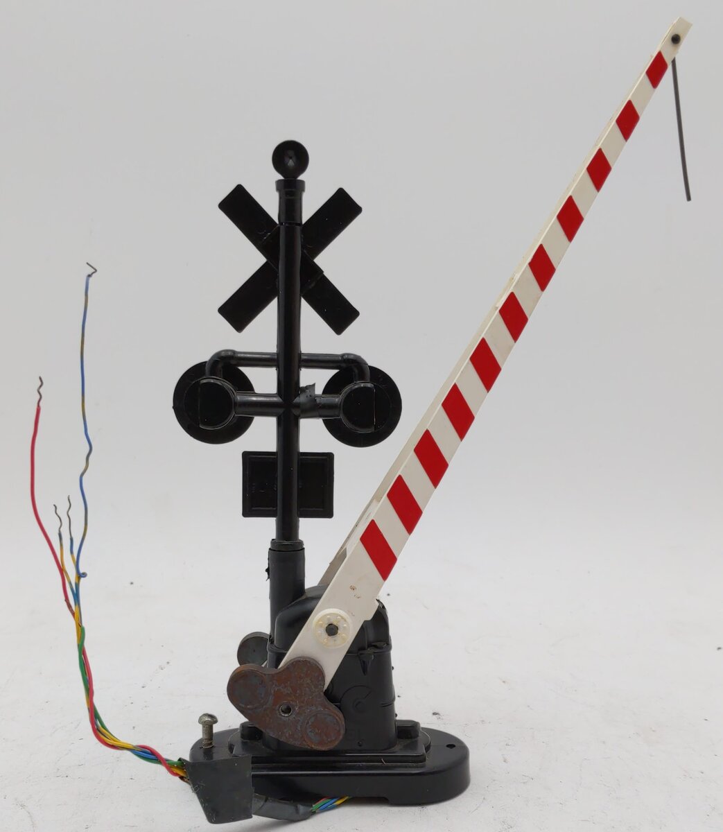 Lionel 6-2162 O Gauge Automatic Crossing Gate & Signal VG/Box