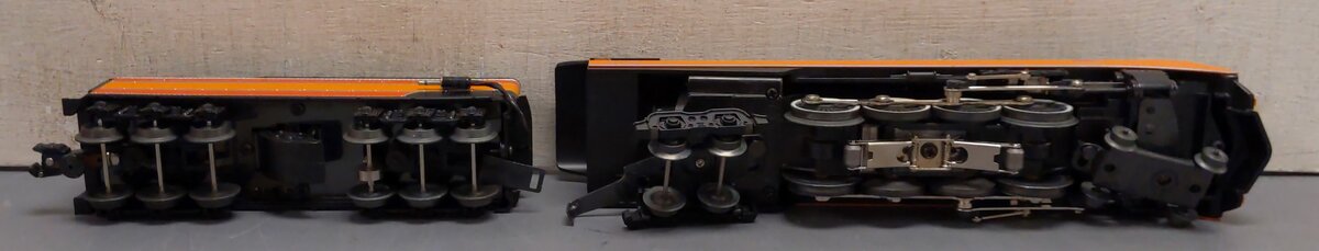 Lionel 6-18007 O Gauge SP Daylight 4-8-4 Steam Locomotive & Tender #4410 w/RS EX/Box