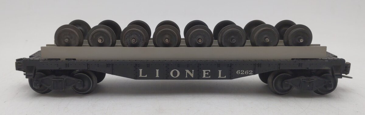 Lionel 6262 Vintage O Black Flatcar with Wheel Sets EX