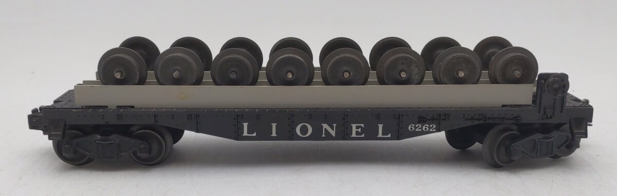 Lionel 6262 Vintage O Black Flatcar with Wheel Sets EX