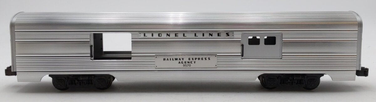 Lionel 6-9570 O Gauge Pennsylvania Railway Express Aluminum Baggage Car EX/Box