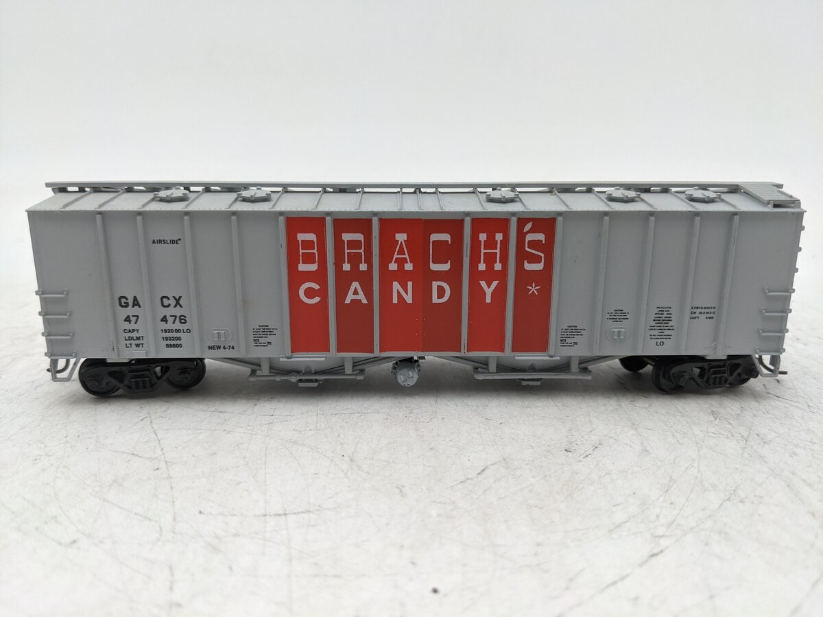 Walthers 910-7210 HO Brach's Candy GACX 50' 2-Bay Airslide Covered Hopper #47486