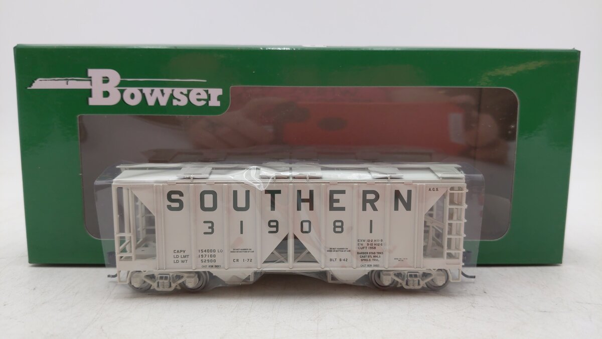 Bowser 42241 HO Southern 70-Ton 2-Bay Covered Hopper #319081