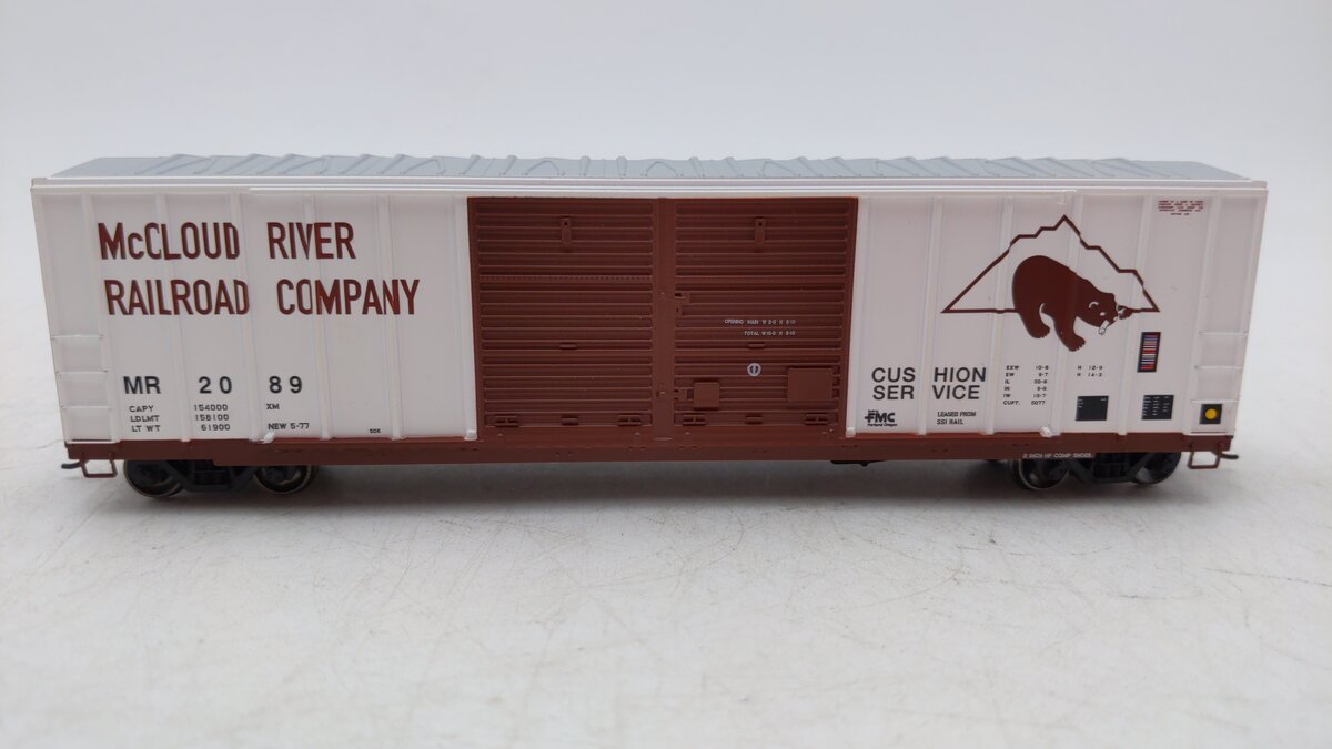 Athearn 27207 HO McCloud River RTR 50' FMC Centered Double Door Box Car #2089