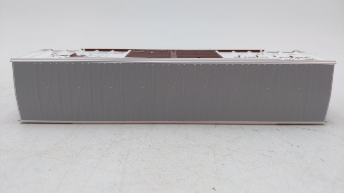 Athearn 27209 HO McCloud River RTR 50' FMC Centered Double Door Box Car #2156