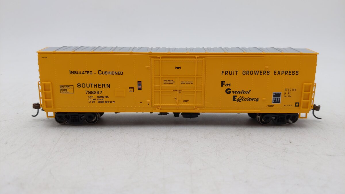 Athearn 85791 HO FGE/SOU 50' Superior Door Boxcar #798247