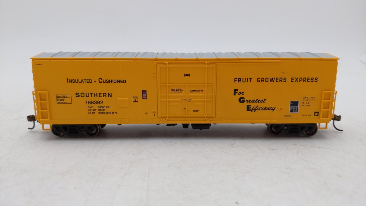 Athearn 85793 HO FGE/SOU 50' Superior Door Box Ready-to-Run #798362