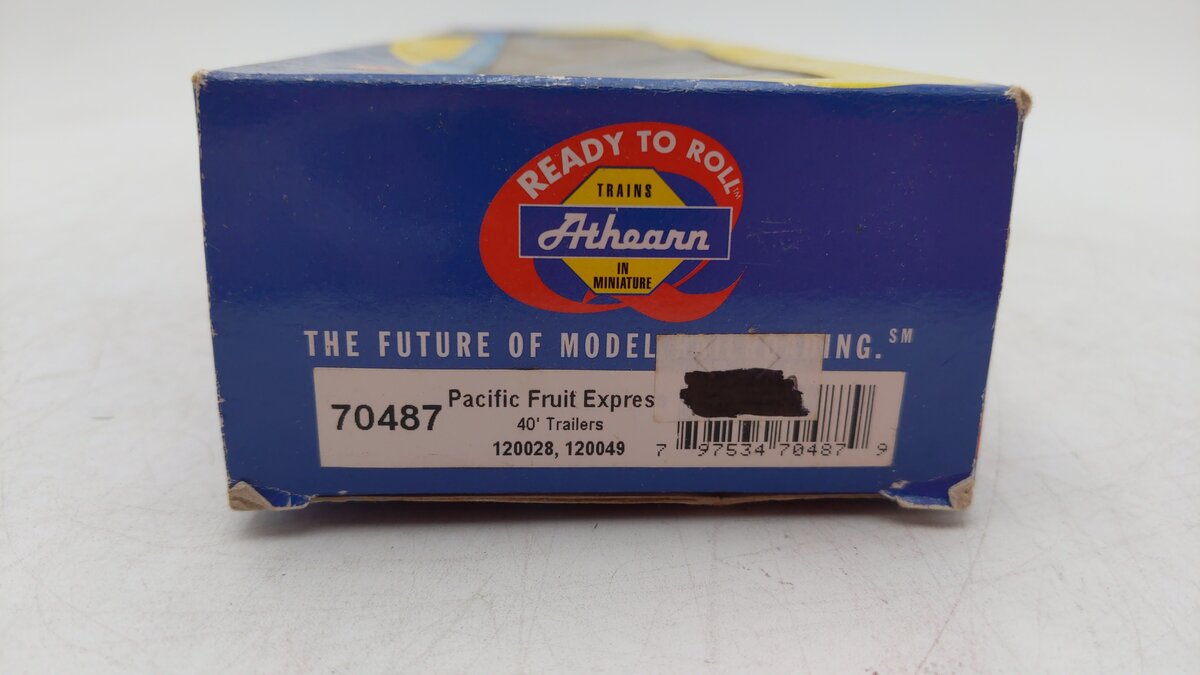 Athearn 70487 Pacific Fruit Express PFE 40' Trailers (120028 120049)