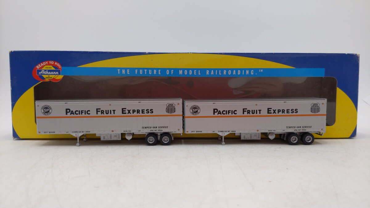 Athearn 70487 Pacific Fruit Express PFE 40' Trailers (120028 120049)