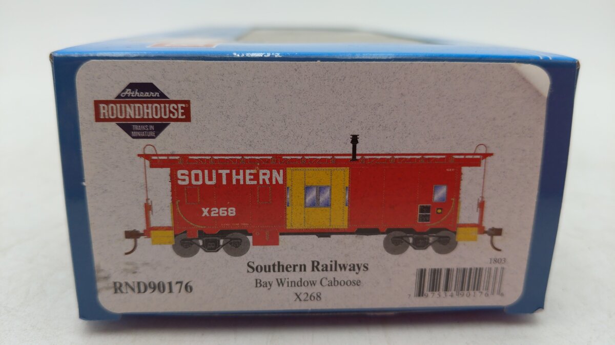 Roundhouse 90176 HO Southern Bay Window Caboose #X268