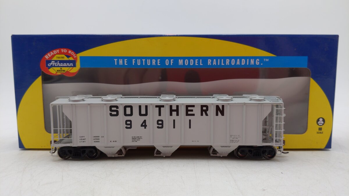 Athearn 89090 HO Southern Pacific PS-2 2893 3-Bay Covered Hopper #94911