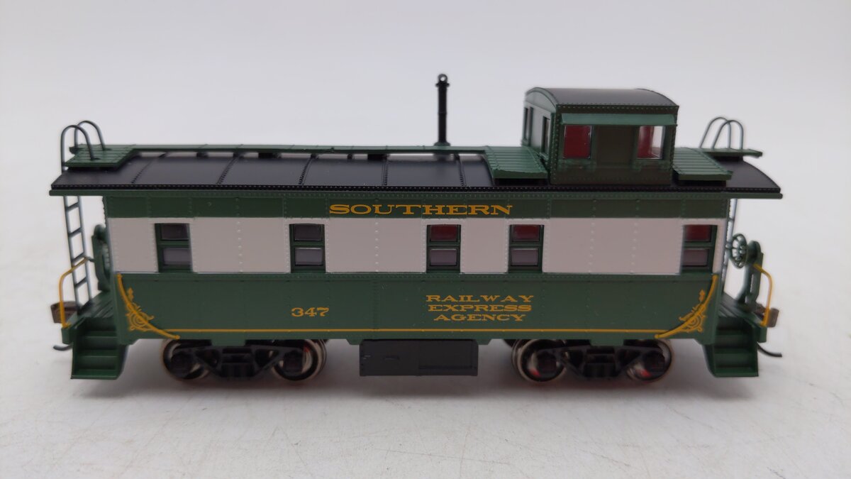 Roundhouse 1201 HO Southern Cupola Caboose #347