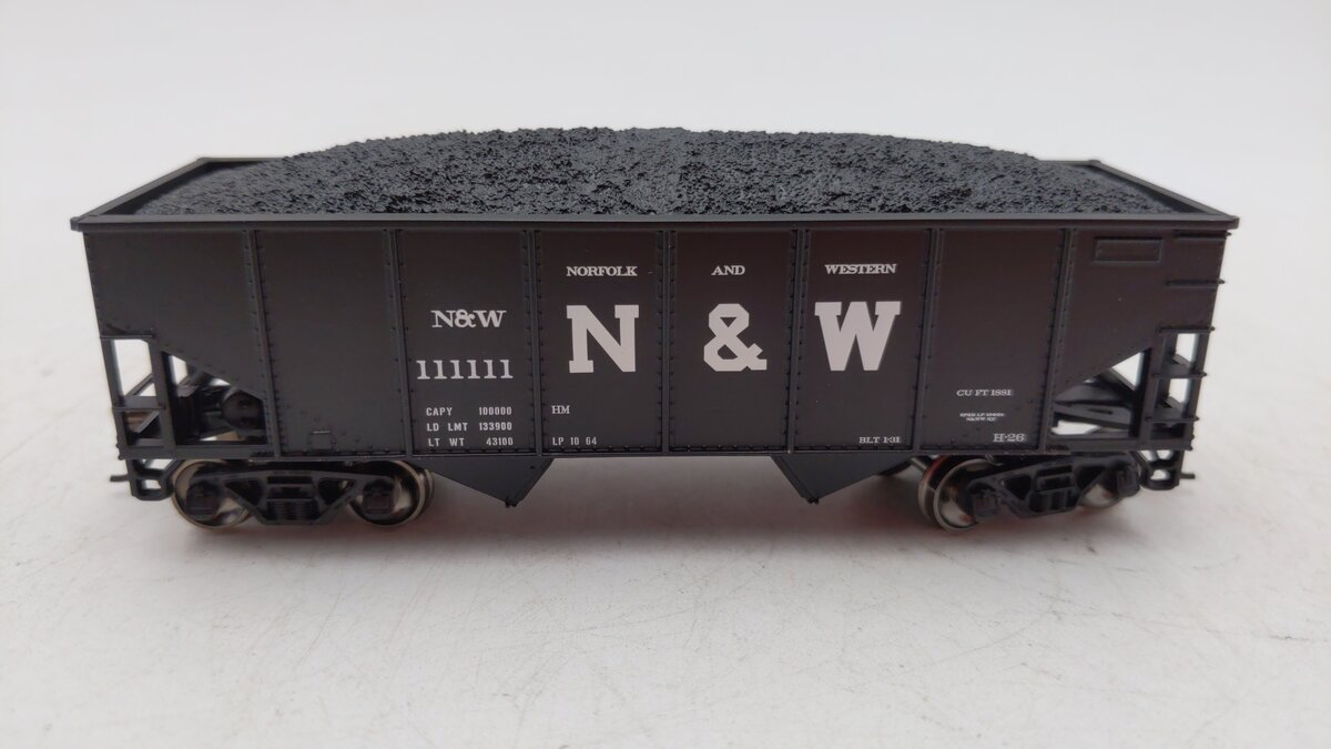 Roundhouse 1034 HO N&W 34' Ribbed Hopper #111111