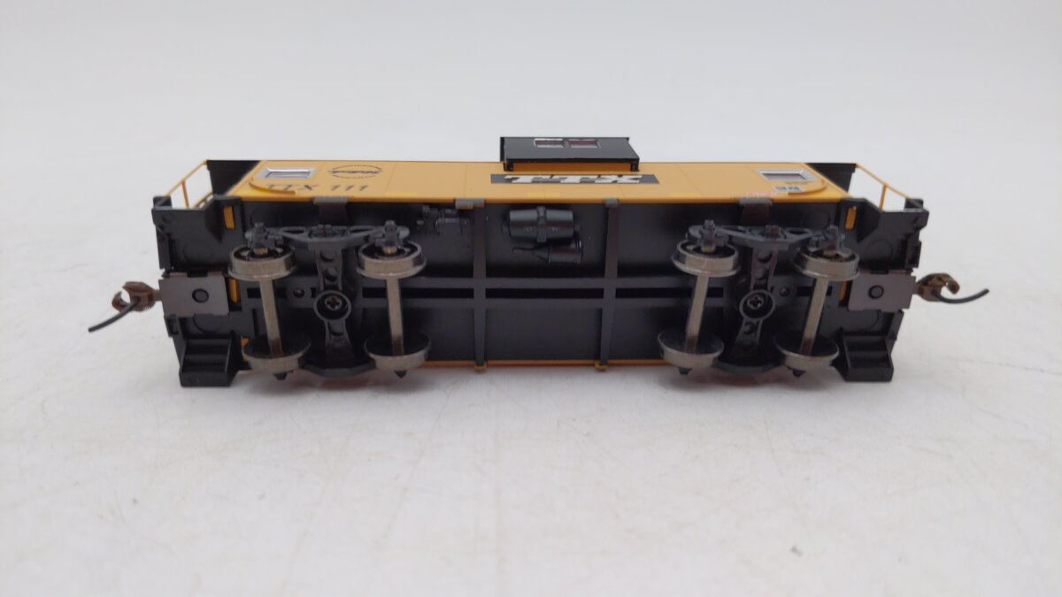 Roundhouse 87944 HO Trailer Train Wide Vision Caboose #111