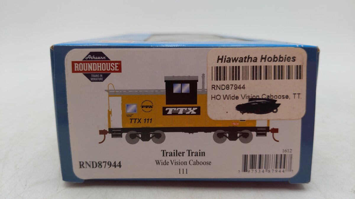 Roundhouse 87944 HO Trailer Train Wide Vision Caboose #111