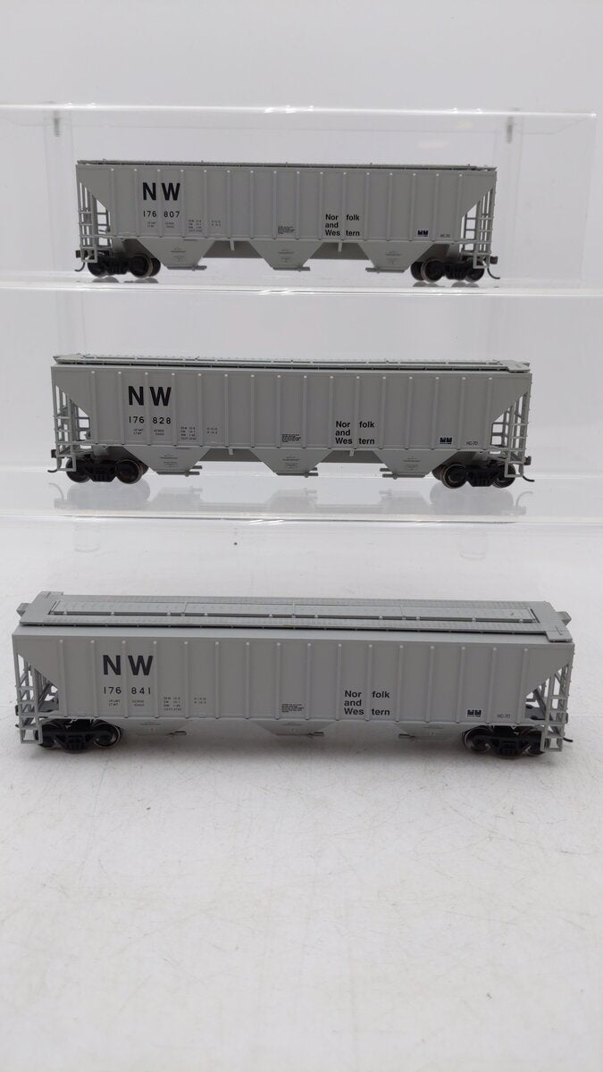 Athearn 18792 HO Norfolk & Western RTR PS 4740 Covered Hopper (Pack of 3)