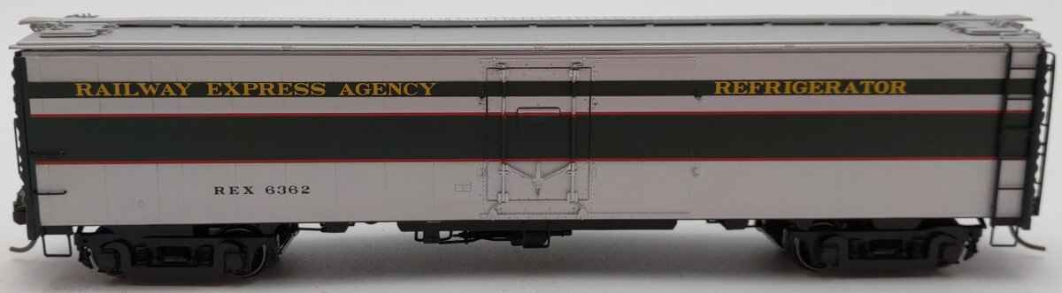 Atlas 20005348 HO Railway Express Agency Steel Express Reefer Car #6362
