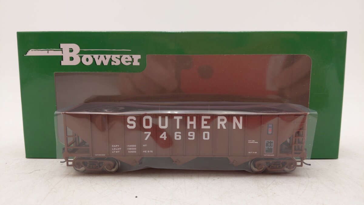 Bowser 42938 HO Southern 70 Ton 12 Panel Triple Hopper Car #74690