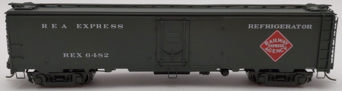 Atlas 20005355 HO Railway Express Agency Early Steel Express Reefer Car #6482