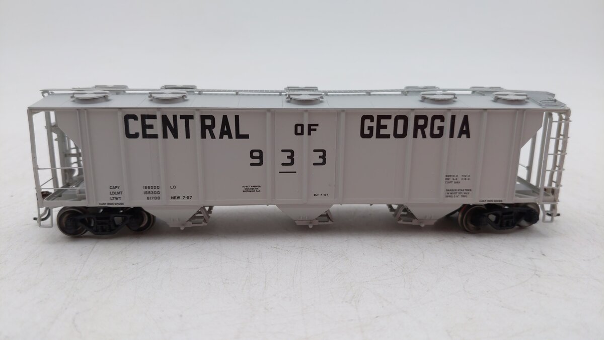 Athearn 89068 HO Central of Georgia PS-2 2893 Covered Hopper #933