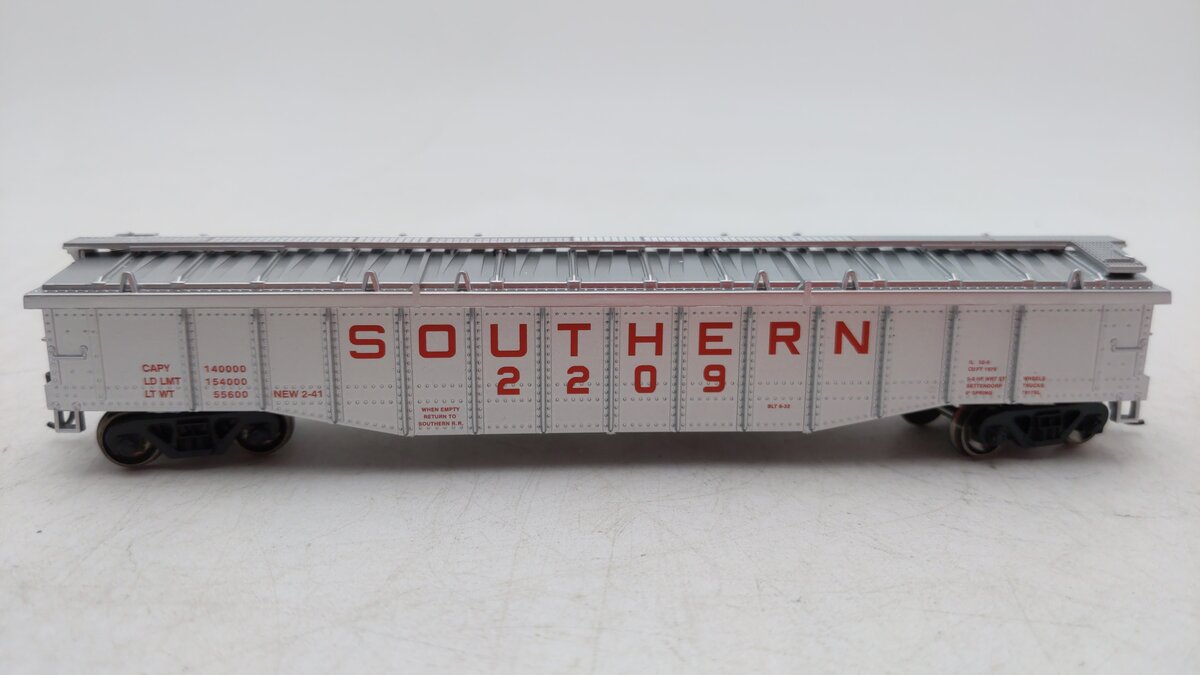 Roundhouse 82119 HO Southern 50' Covered Gondola #2209