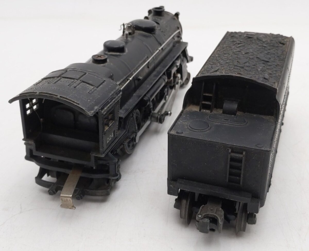 Lionel 224 Vintage O 2-6-2 Die-Cast Steam Locomotive (Late) w/6466W Tender VG