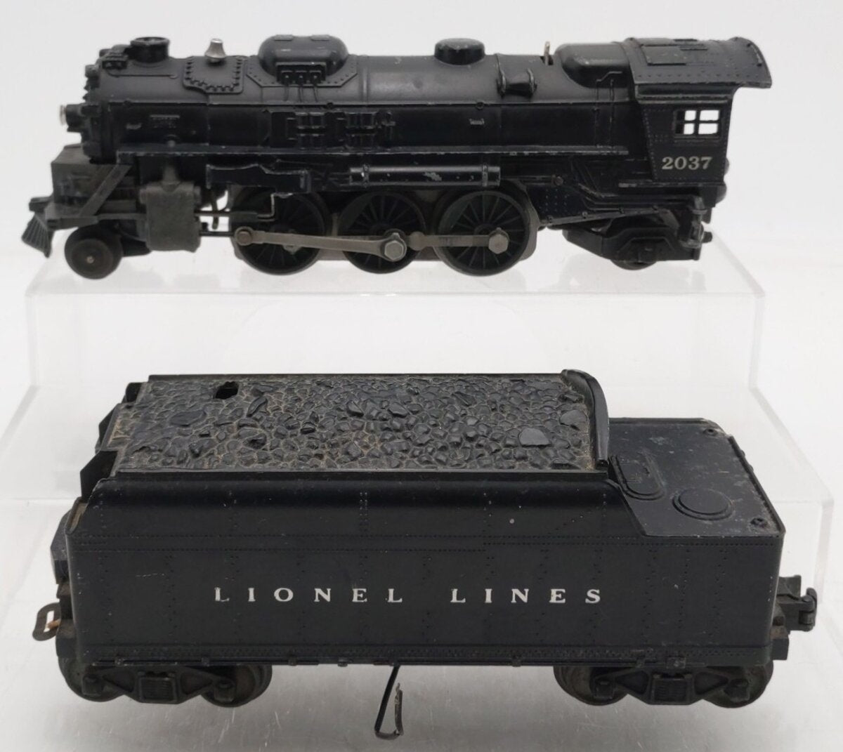 Lionel 2037 Vintage O 2-6-4 Die-Cast Steam Locomotive w/ 6466W Tender VG