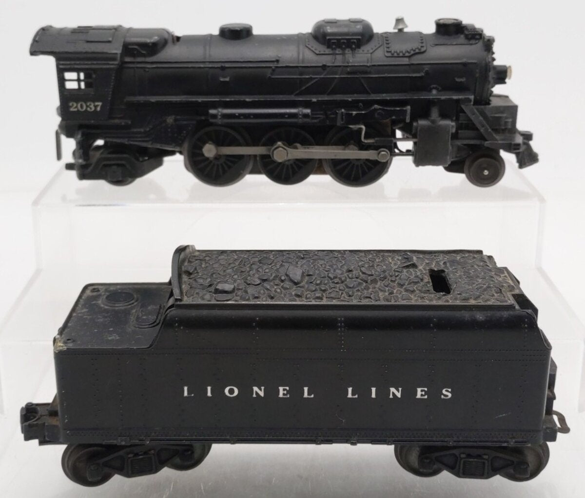 Lionel 2037 Vintage O 2-6-4 Die-Cast Steam Locomotive w/ 6466W Tender VG
