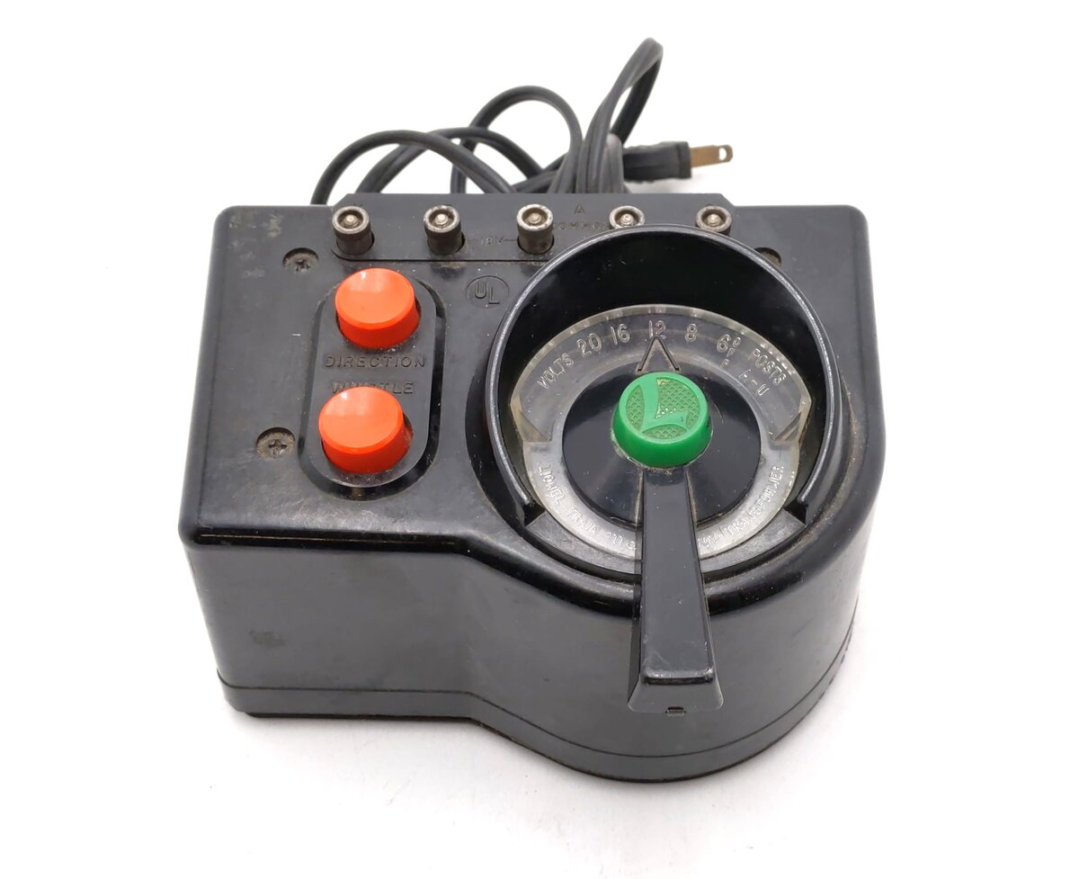 Lionel LW O Vintage Trainmaster 125 Watt Transformer with Whistle VG