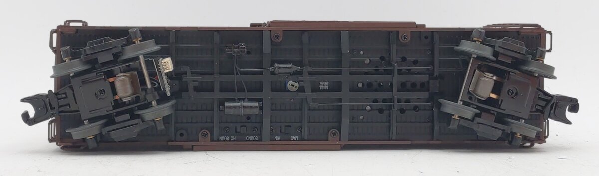 Lionel 6-83531 O Chicago & Northwestern PS1 Boxcar #5 w/Sound