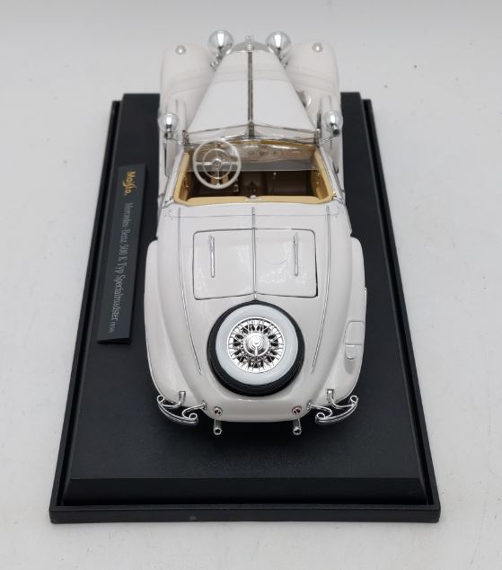 Maisto 36862 1:18 1936 Mercedes Benz 500K Type Special Roadster (White) LN/Box