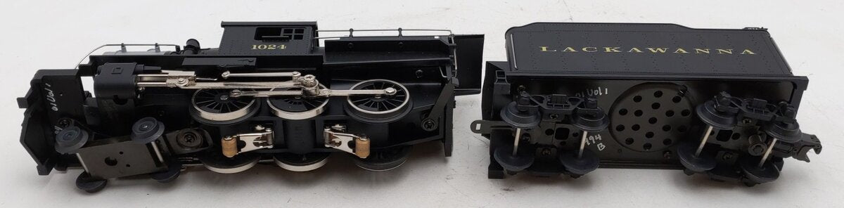 MTH 30-1179-1 Erie Lackawanna 4-6-0 Camelback Steam Locomotive #1024 VG/Box