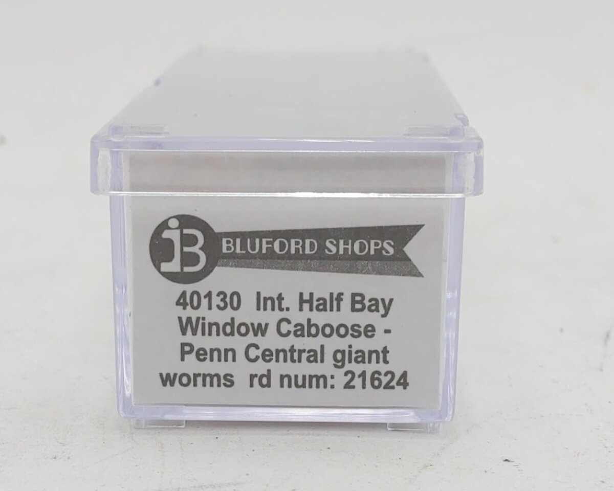 Bluford Shops 40130 N Penn Central ICC Bay Window Caboose RTR #21624 EX/Box