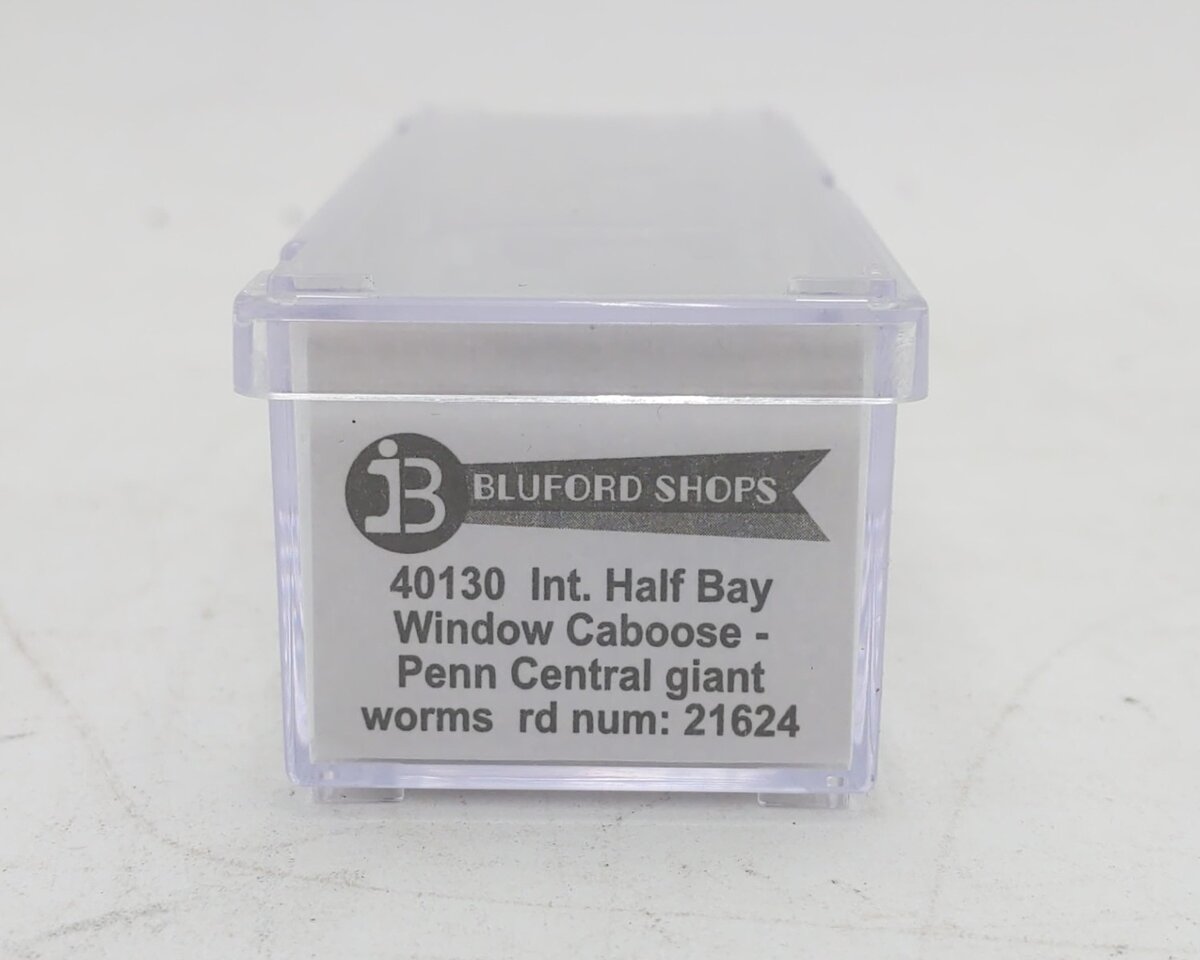 Bluford Shops 40130 N Penn Central ICC Bay Window Caboose RTR #21624 EX/Box