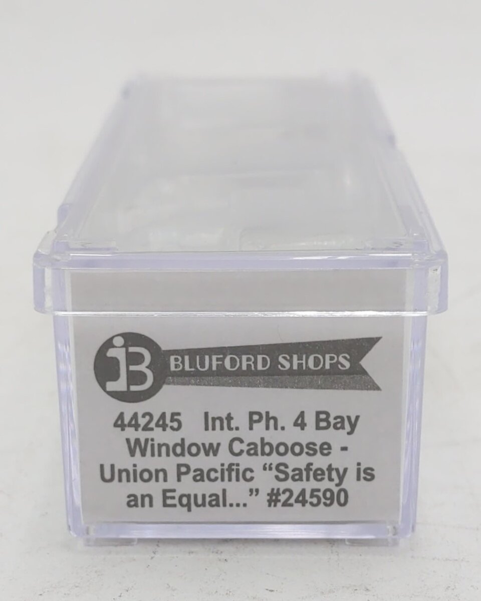 Bluford Shops 44245 N Scale Union Pacific Bay Window Caboose #24590 LN/Box
